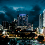 Matheus Vinicius Voigt explora como a engenharia impulsiona a energia inteligente e transforma a mobilidade urbana sustentável.