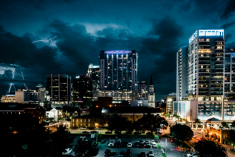 Matheus Vinicius Voigt explora como a engenharia impulsiona a energia inteligente e transforma a mobilidade urbana sustentável.