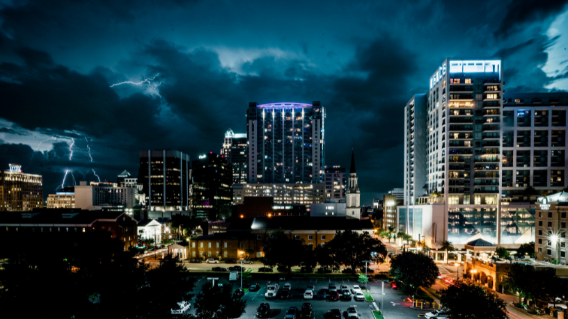 Matheus Vinicius Voigt explora como a engenharia impulsiona a energia inteligente e transforma a mobilidade urbana sustentável.