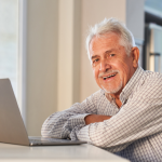 Aposentado como cidadão ativo: informação é poder na defesa dos próprios direitos — uma bandeira fortalecida pelo Sindnapi - Sindicato Nacional dos Aposentados, Pensionistas e Idosos.