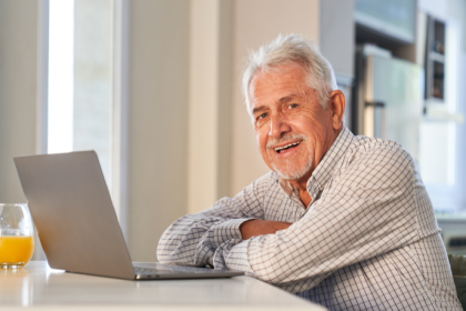Aposentado como cidadão ativo: informação é poder na defesa dos próprios direitos — uma bandeira fortalecida pelo Sindnapi - Sindicato Nacional dos Aposentados, Pensionistas e Idosos.