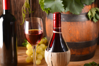 Alberto Toshio Murakami apresenta um guia pelas principais regiões produtoras de vinhos da Itália, revelando sabores, tradições e terroirs únicos.