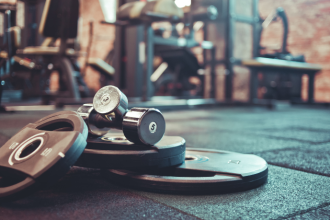 Entenda com Marcio Pires de Moraes como o descanso potencializa a evolução e o desempenho nos treinos.