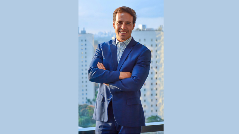 Explore como Ian dos Anjos Cunha analisa o biohacking e os limites da tecnologia na otimização do corpo humano.